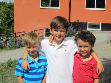 Tre coola kusiner! Det var Tristan första skolavslutning.